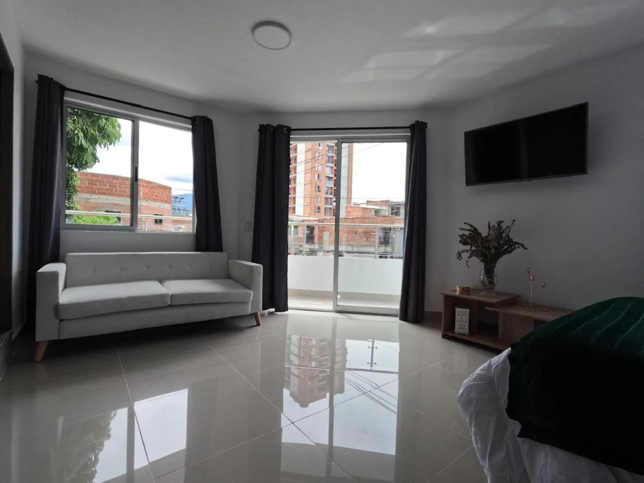 Hermoso Loft Cerca Al Poblado Y Al Metro Medellin Apartment
