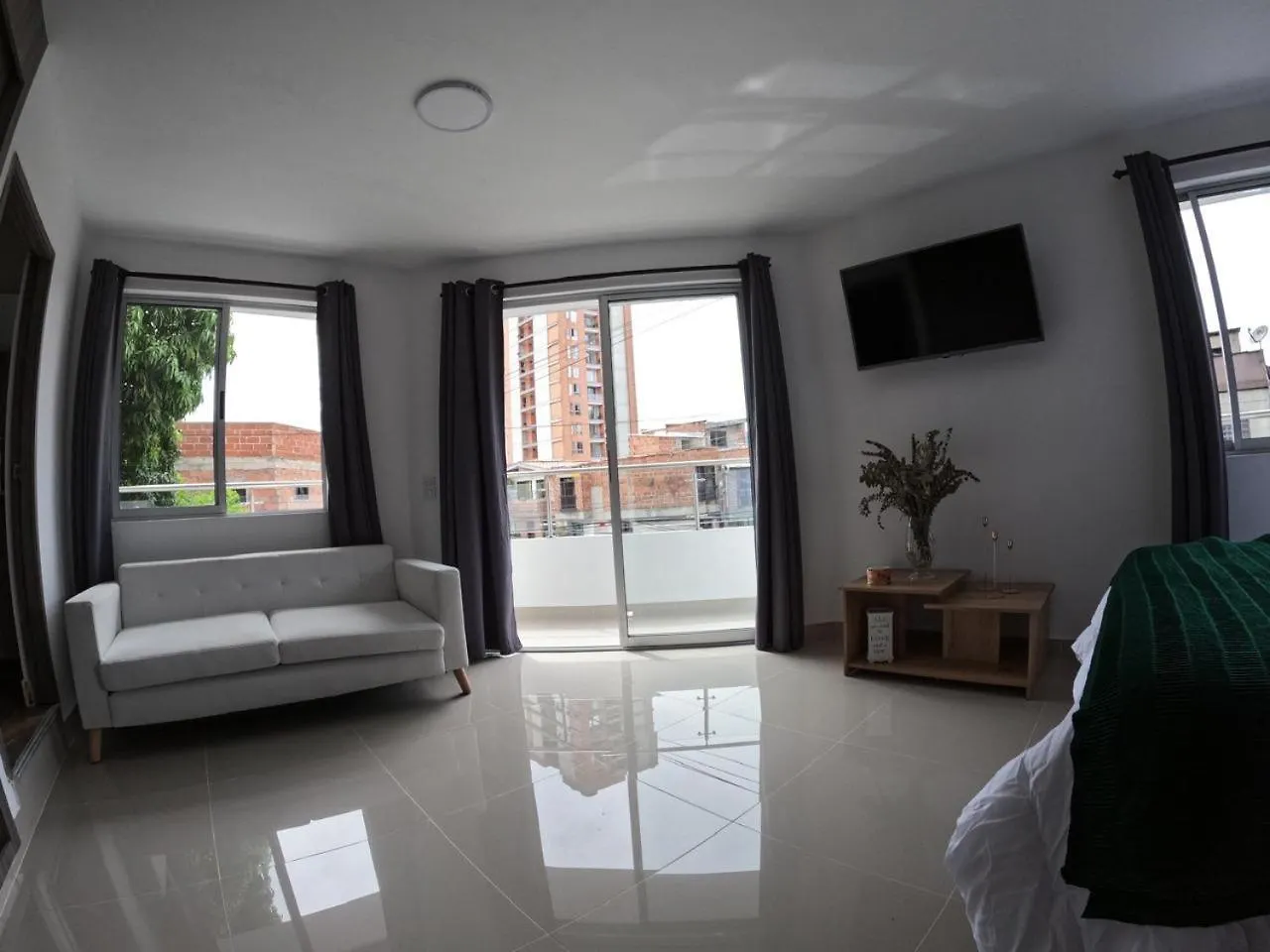 Hermoso Loft Cerca Al Poblado Y Al Metro Medellin